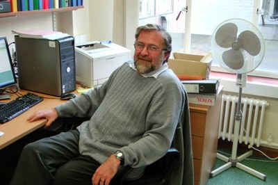Dr. Hugh  Shercliff