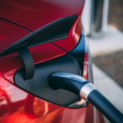 Green COVID-19 recovery packages can boost economic growth and tackle climate change
