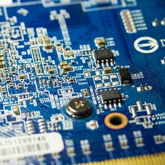 Ultralow power transistors that could function for years without a battery 