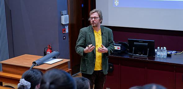Realising the hidden value of plastics